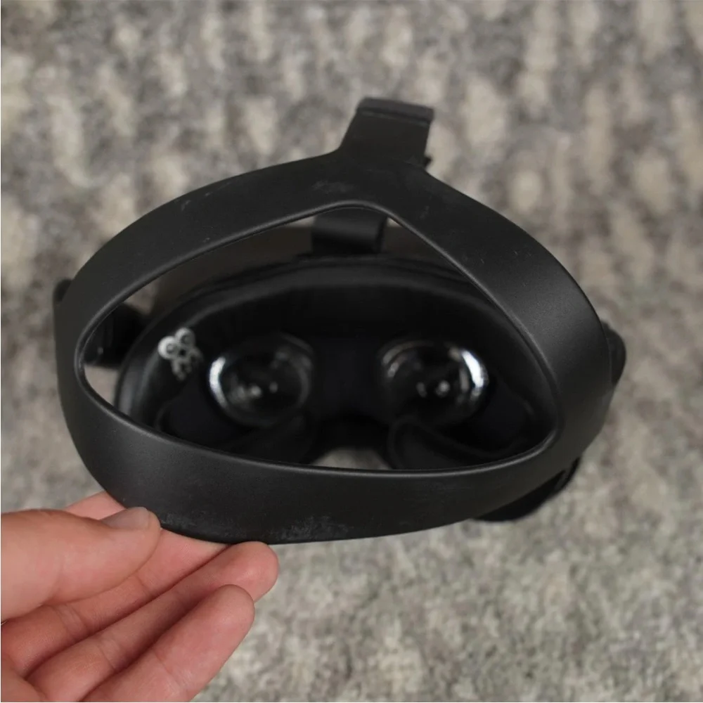 Meta Oculus Quest 1 Standalone VR 128GB W/ Carry Bag 2 Controllers Tested